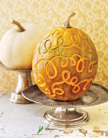 Using Pumpkins for Fall Centerpieces