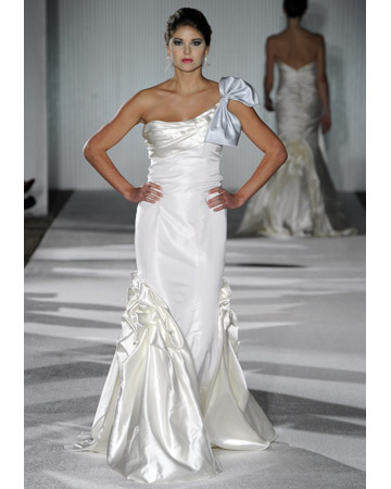 Bridal Fashion 2011: Stunning Sheaths for Fall